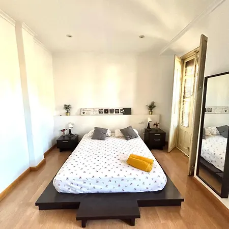 Corazon Centro Historico Homestay Malaga